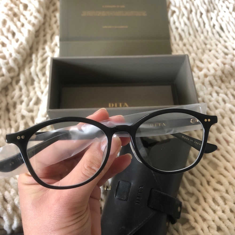 NWT DITA optics